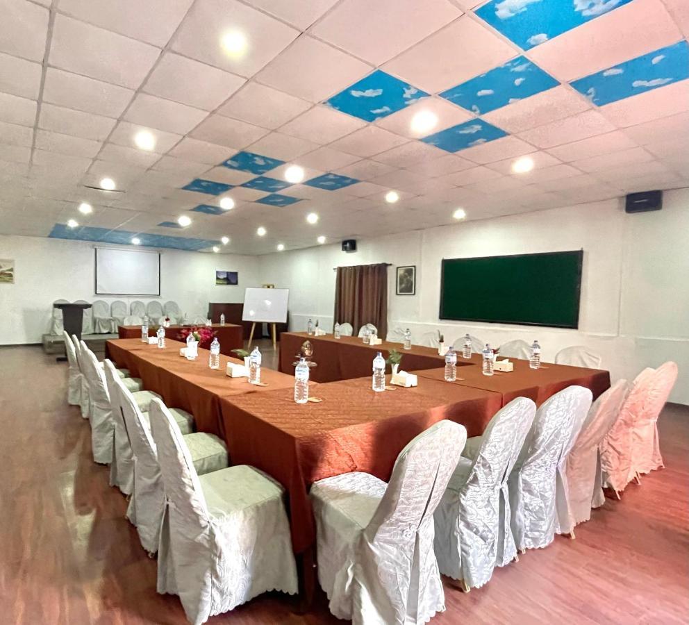 Sojourn Himalaya Resort Dhulikhel Exterior photo